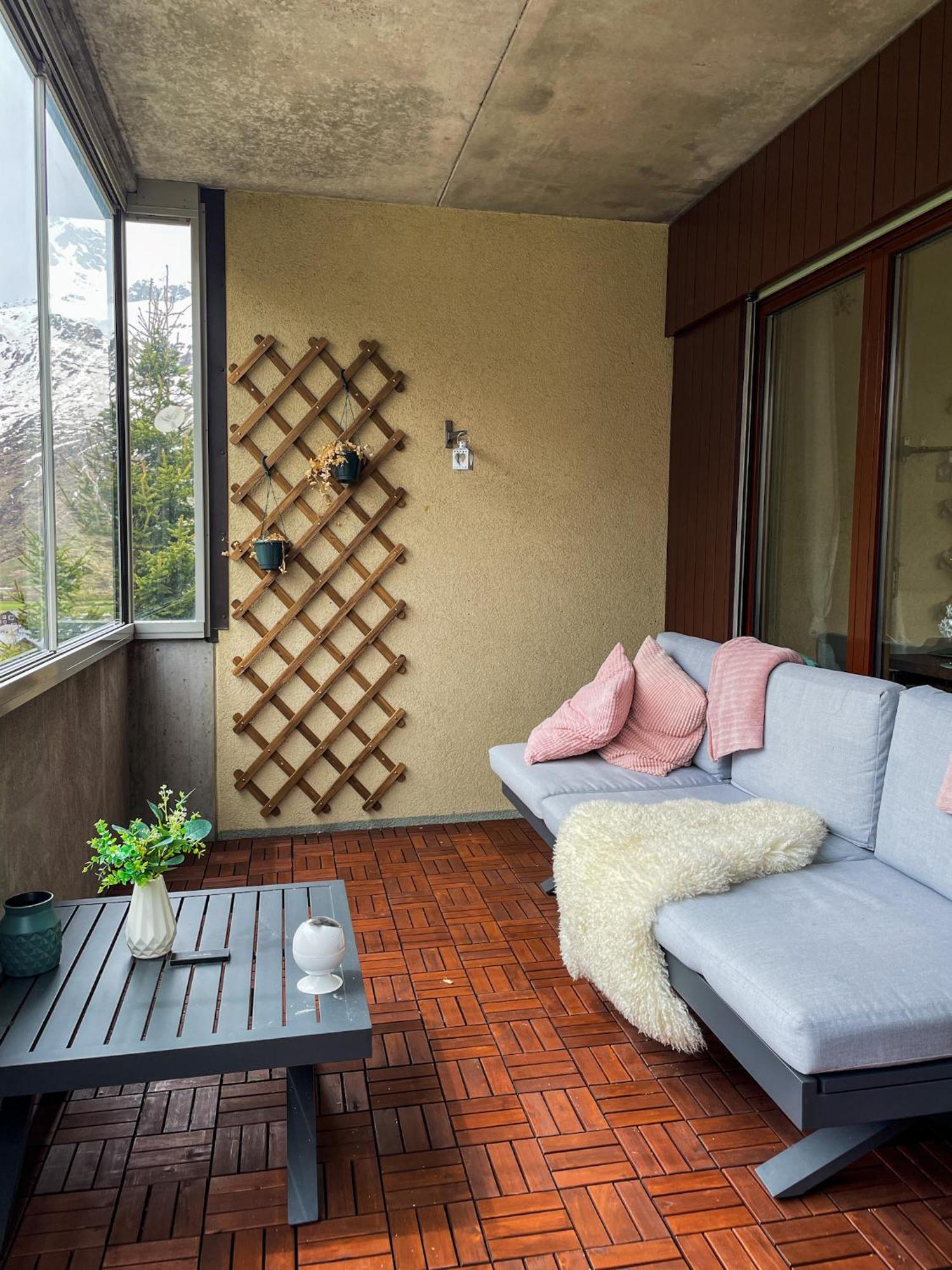 Top Modernes Apartment Im Herzen Von Andermatt Balkon & Bergblick Exterior foto