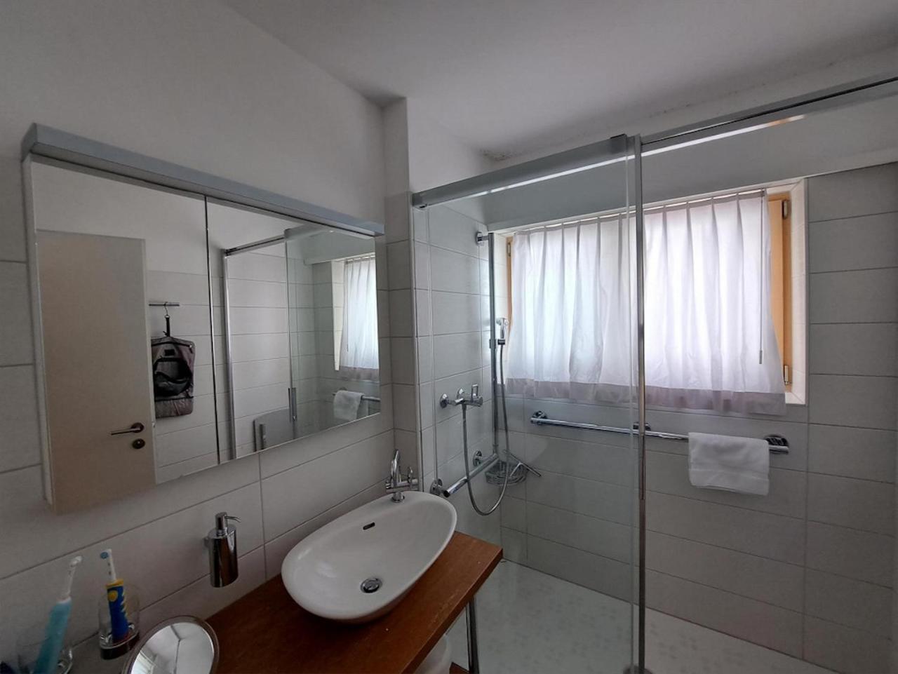 Top Modernes Apartment Im Herzen Von Andermatt Balkon & Bergblick Exterior foto